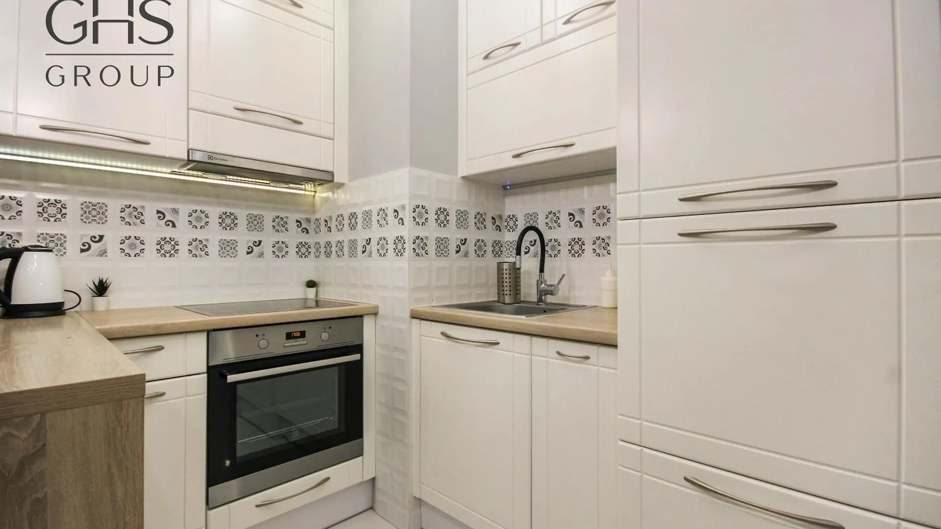 Great Apartment With A Garden In The City Center, Old Town Krakow